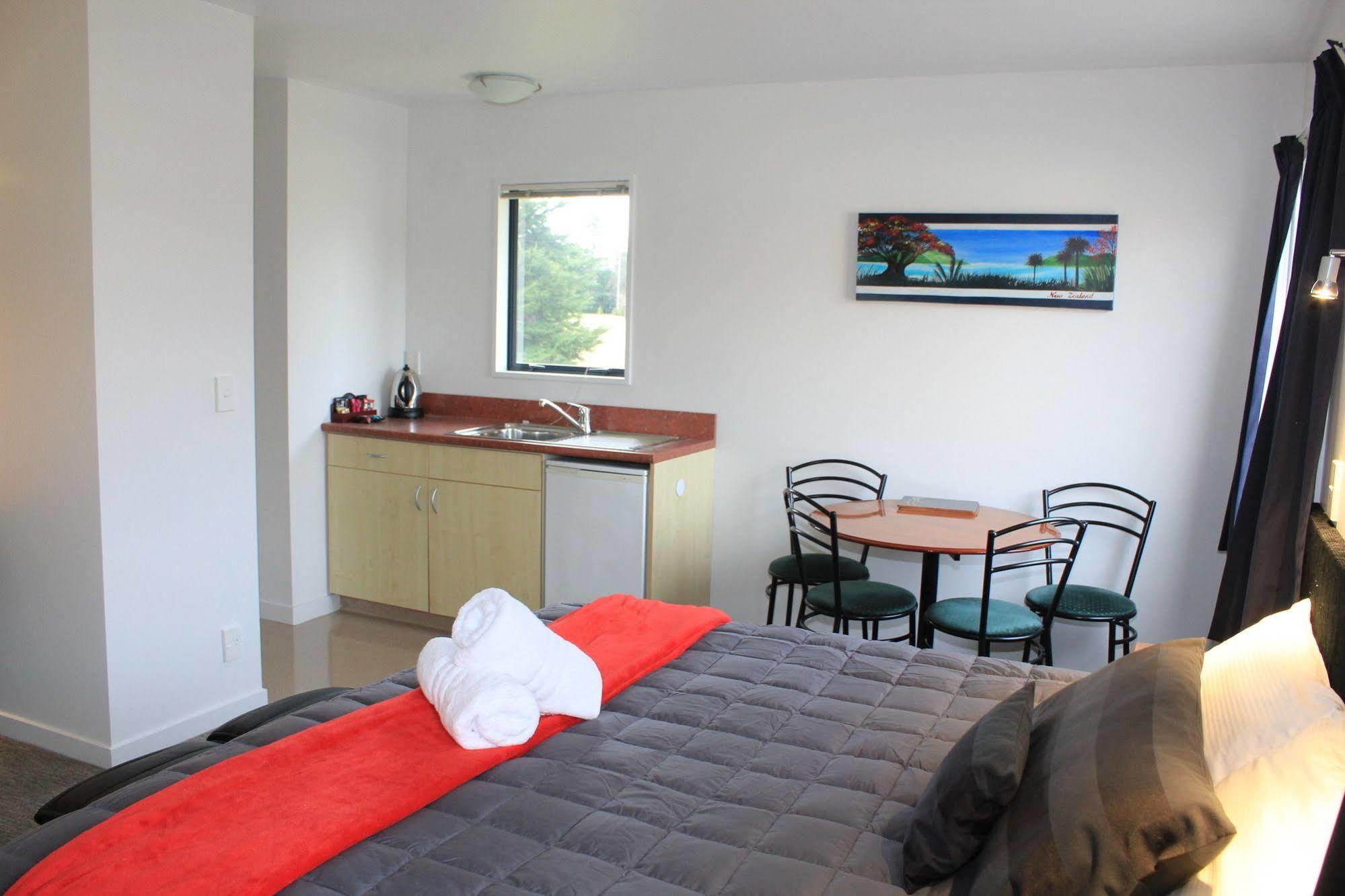 Bella Vista Motel Te Anau Zewnętrze zdjęcie
