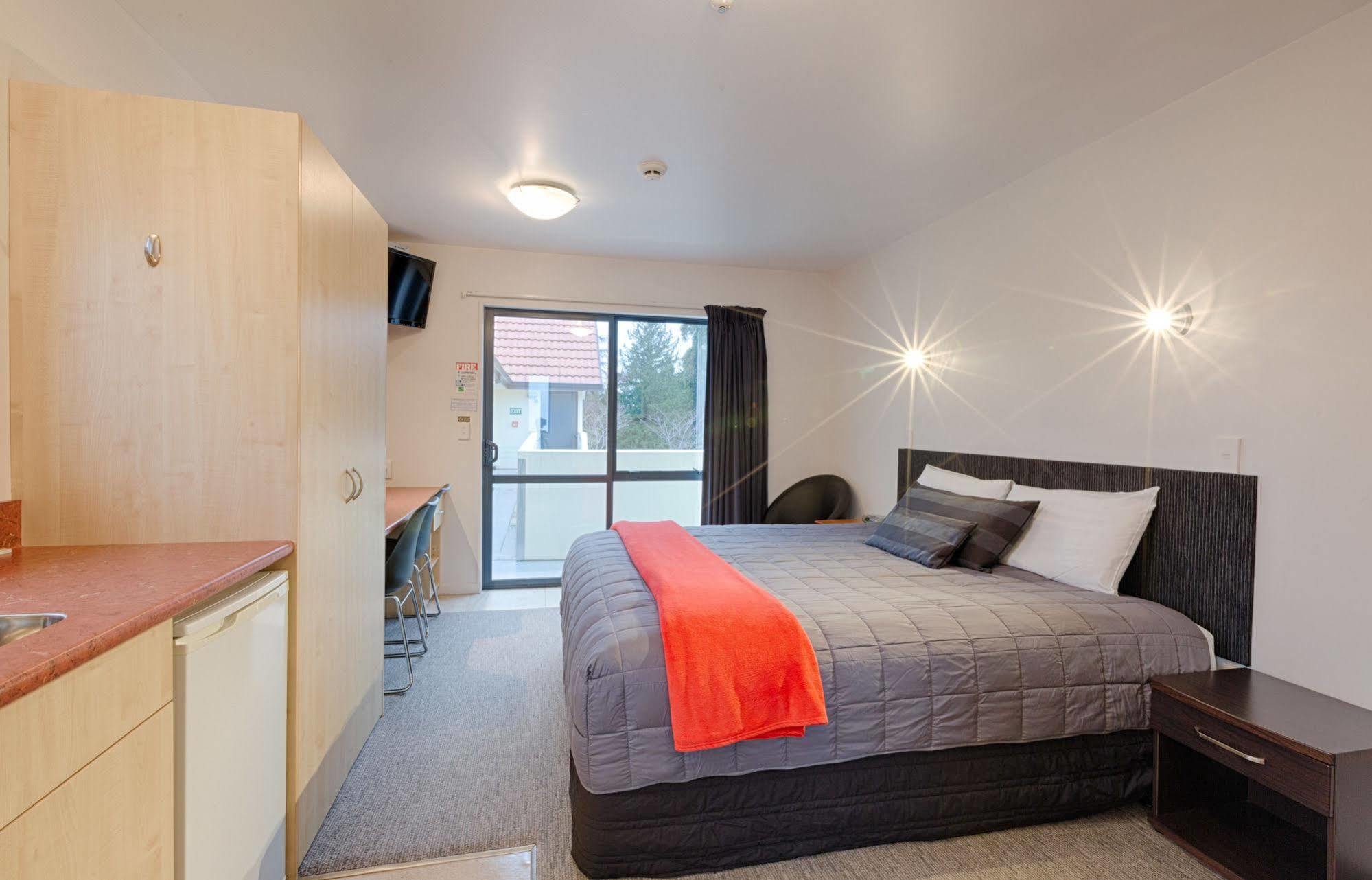 Bella Vista Motel Te Anau Zewnętrze zdjęcie