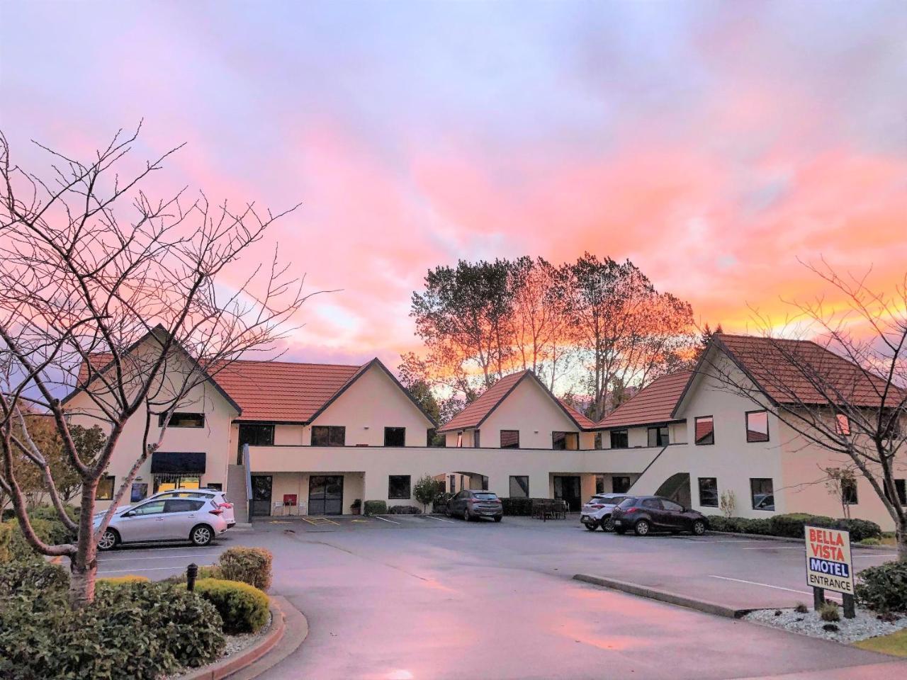 Bella Vista Motel Te Anau Zewnętrze zdjęcie