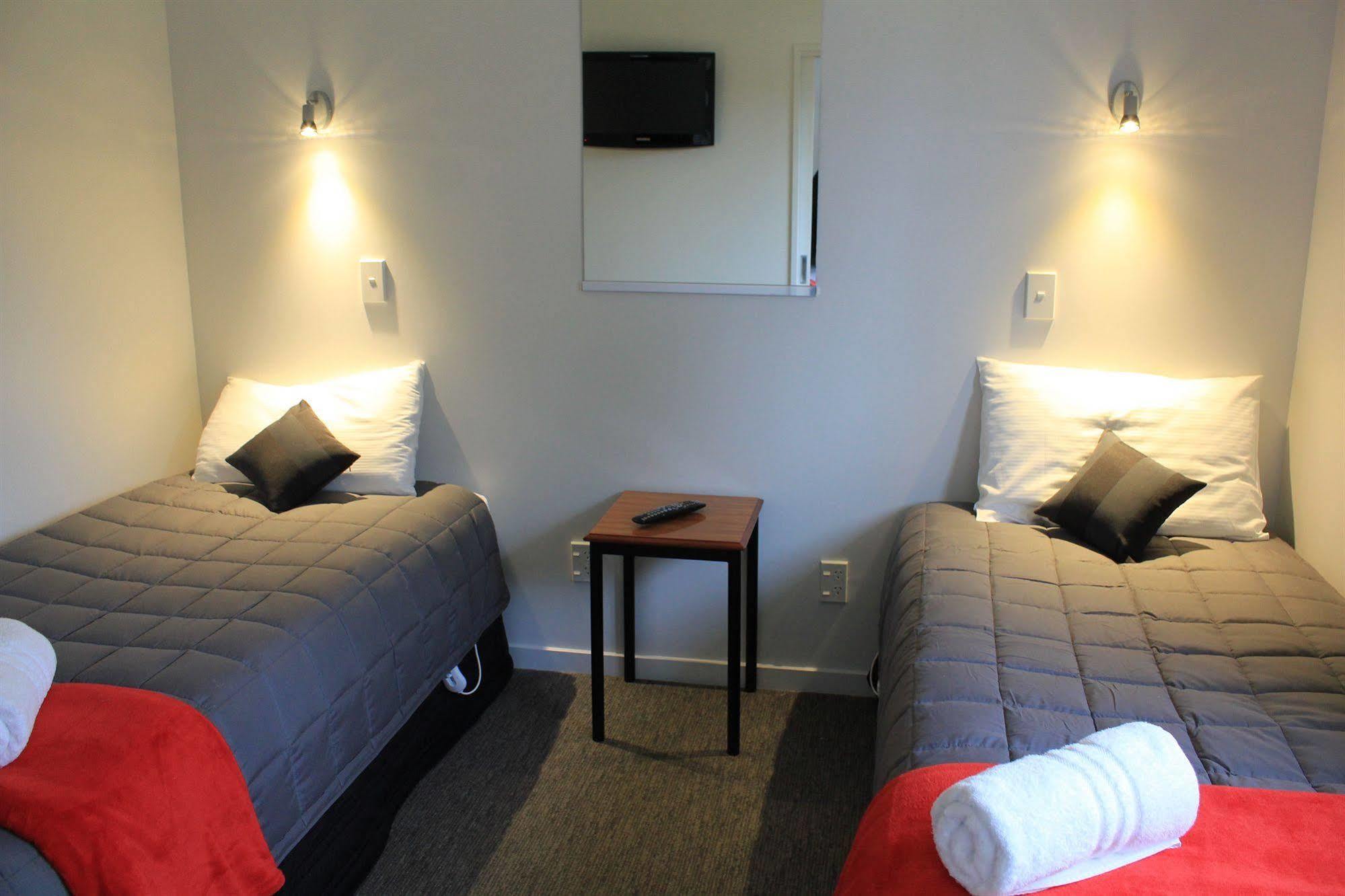 Bella Vista Motel Te Anau Zewnętrze zdjęcie